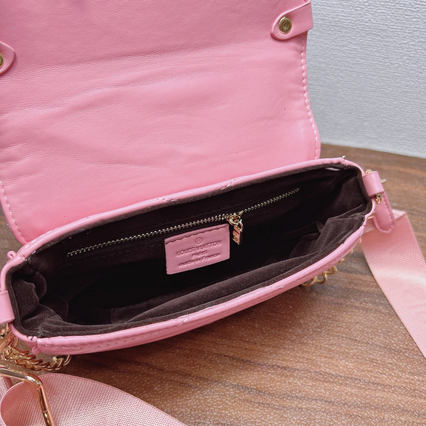 Lv Small Armpit Bag