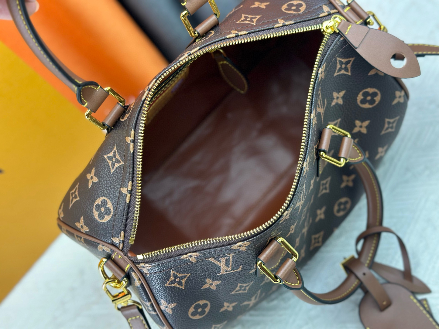 Fall Lv Speedy 2 Sizes