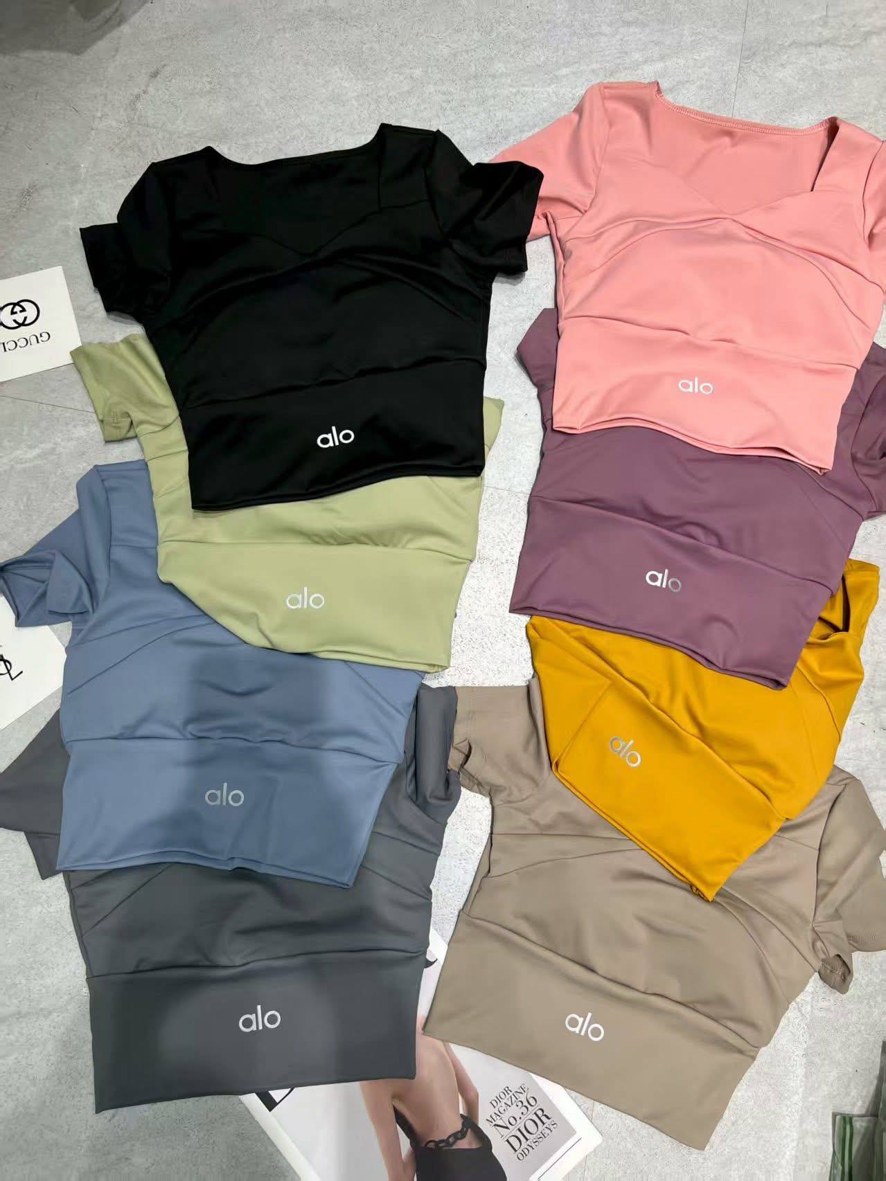 Alo Crop Top