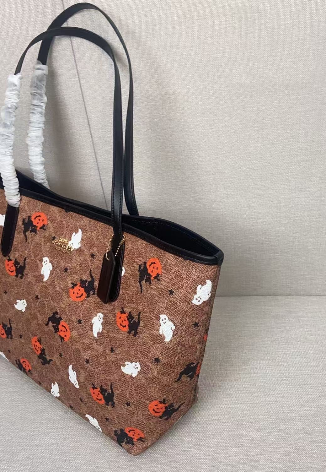 Coa*h  Halloween Bag