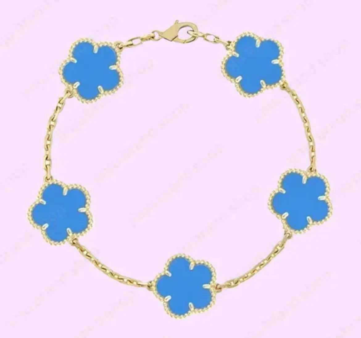 VC Bracelet in gold or silver