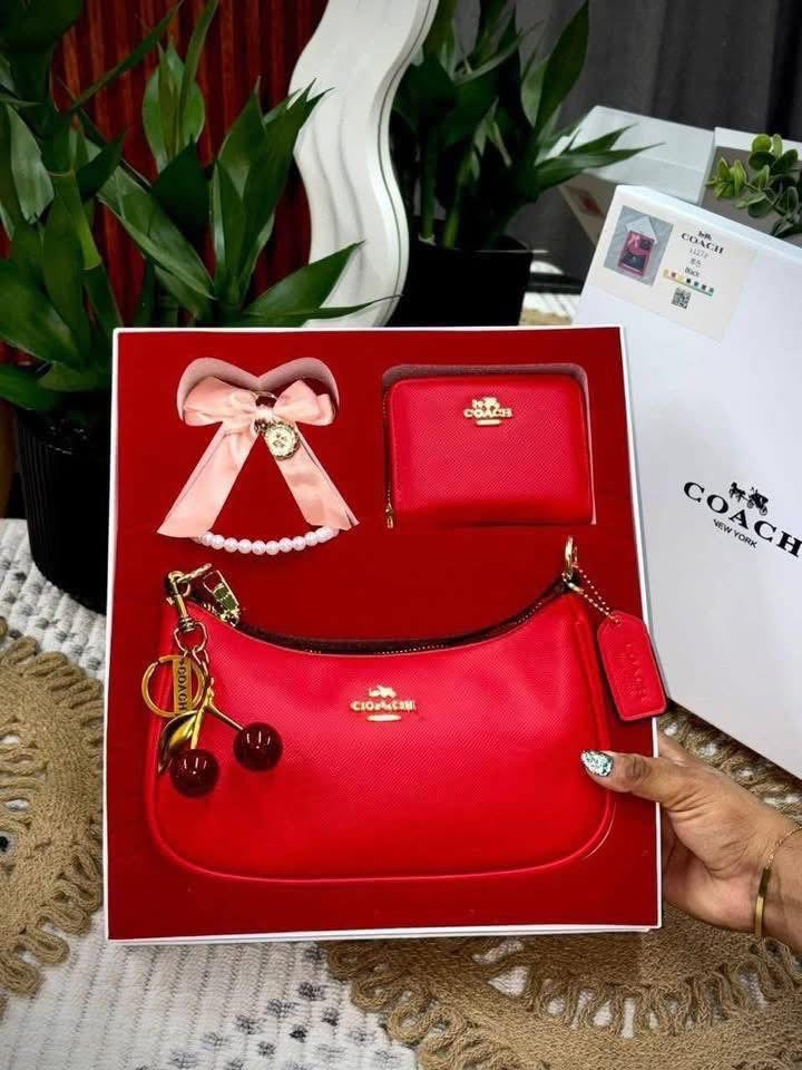Coach Boxed Gift Set