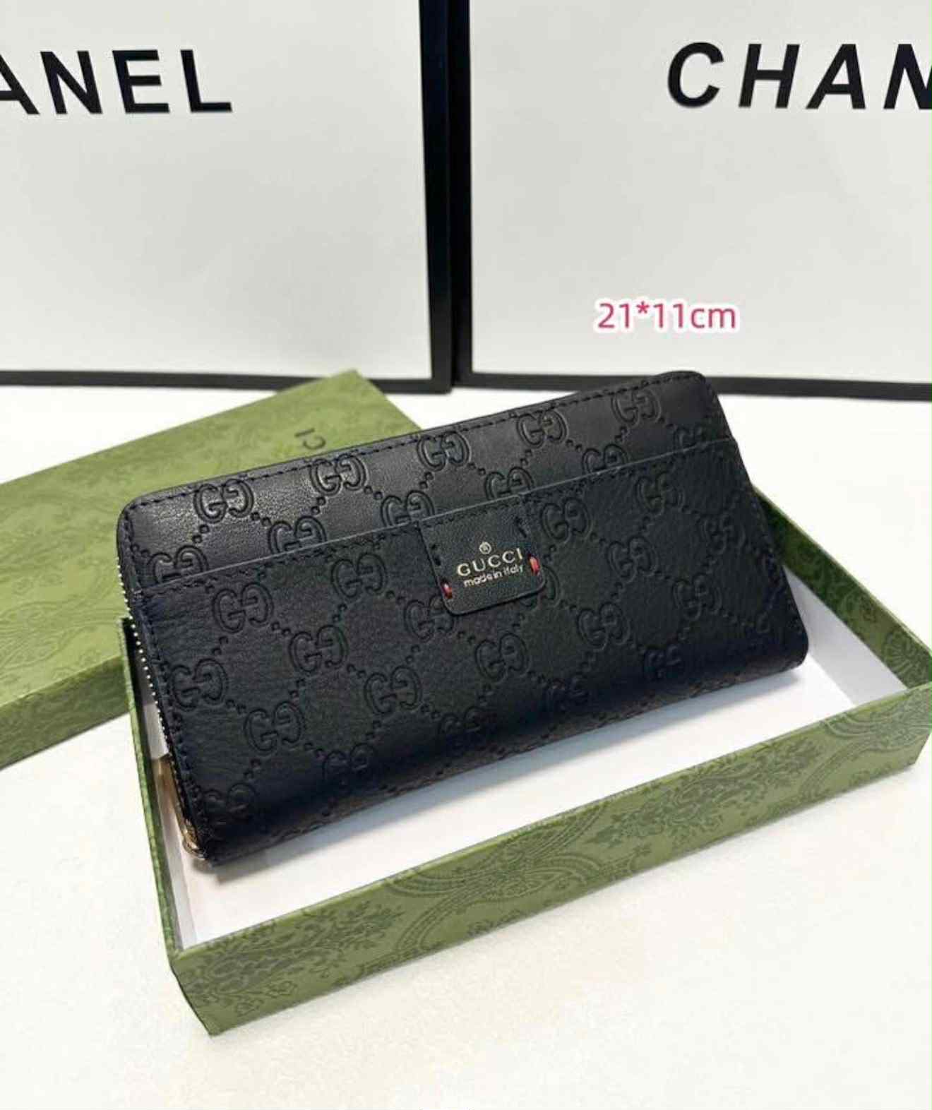 Gucci Mirror Wallet w/Box
