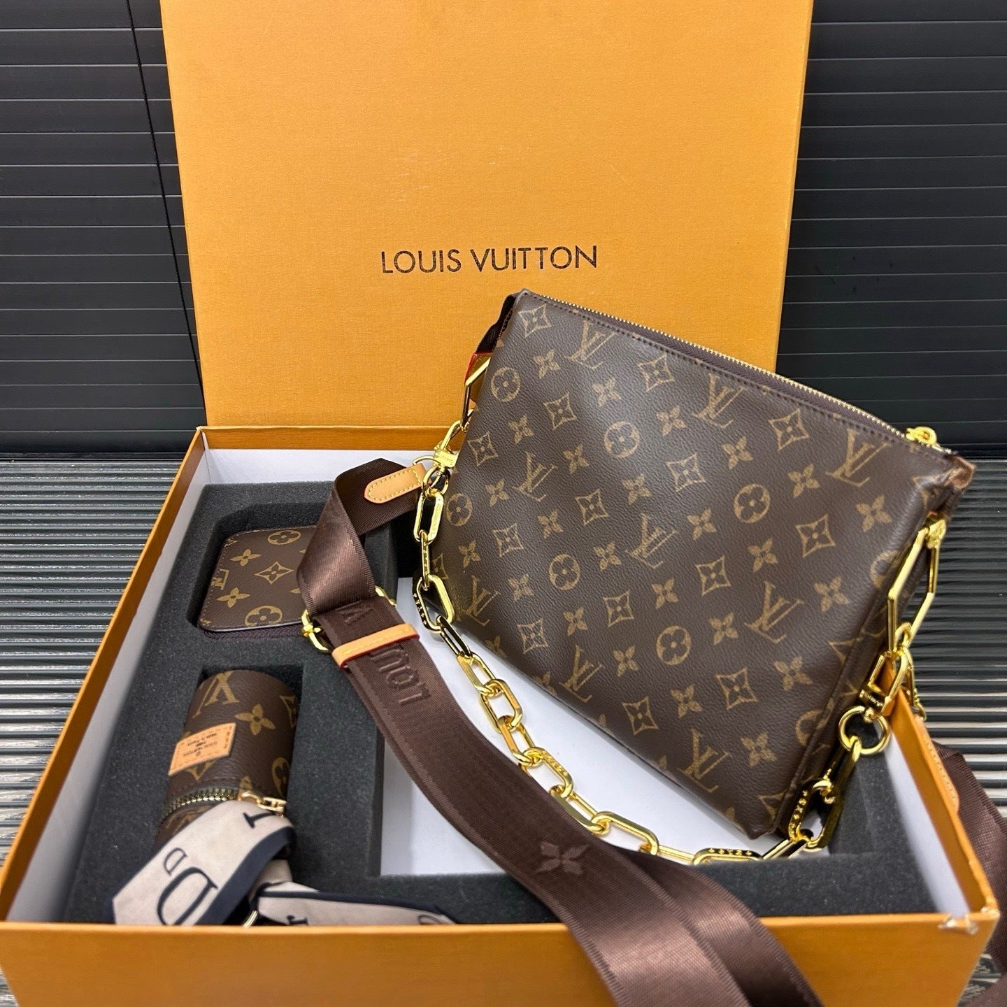 L Crossbody Boxed Set