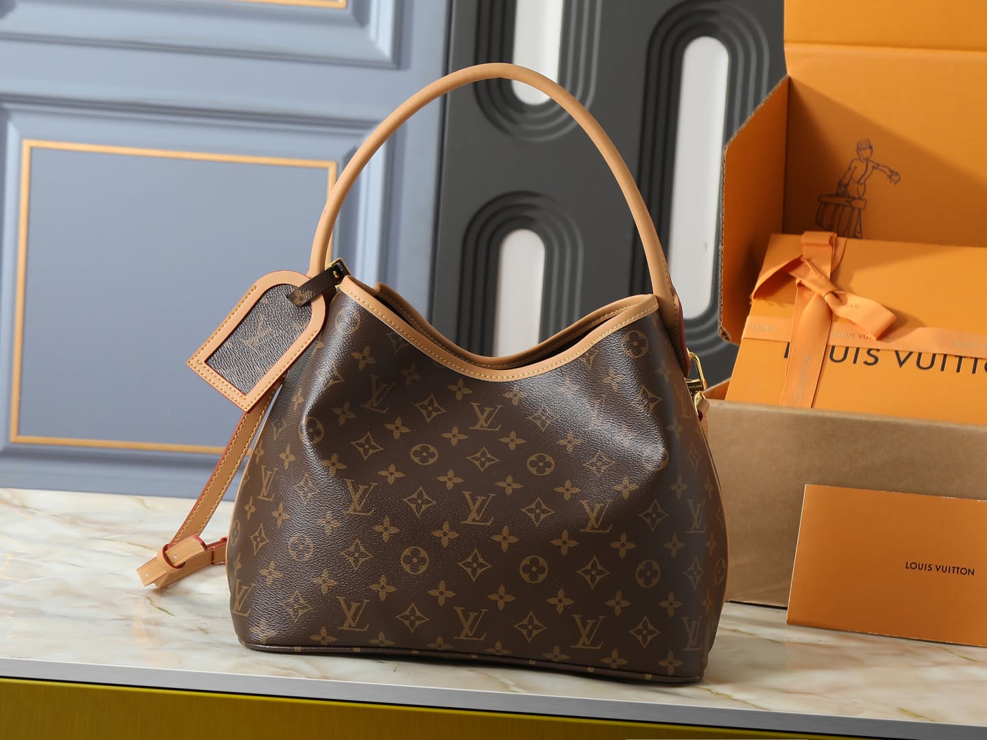 LV TOP QUALITY TOTE MARKED DOWN