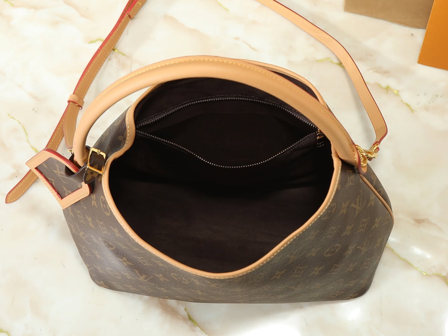 LV TOP QUALITY TOTE MARKED DOWN