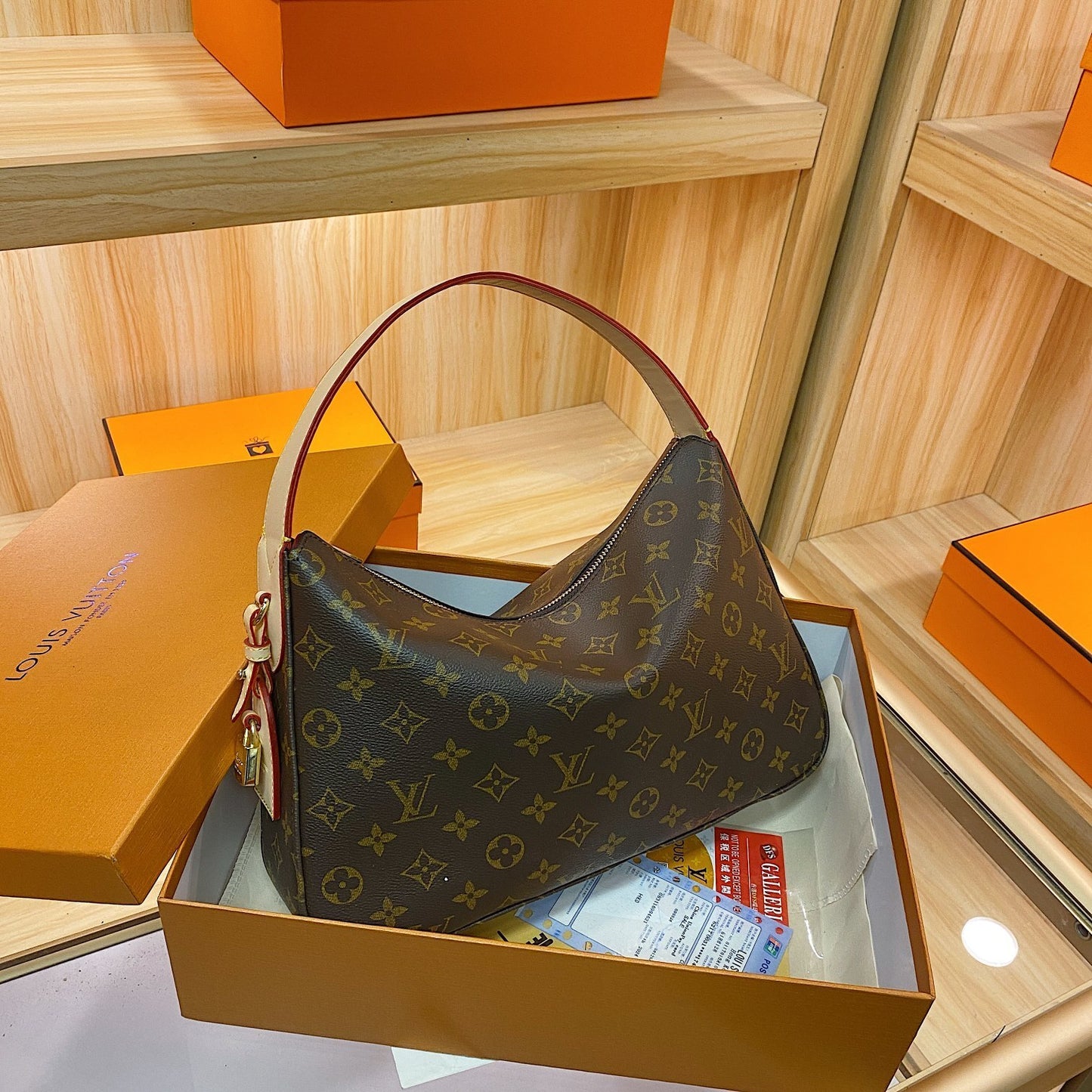 LV Shoulder Tote