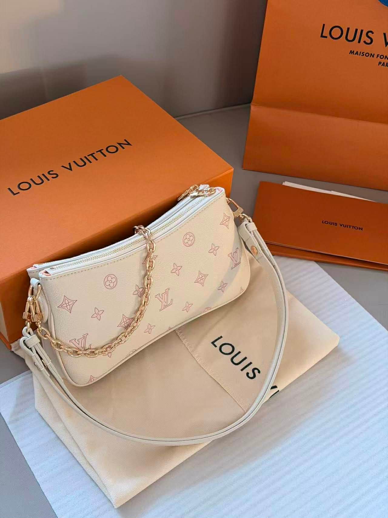 Mirror Quality LV Pochette LIV