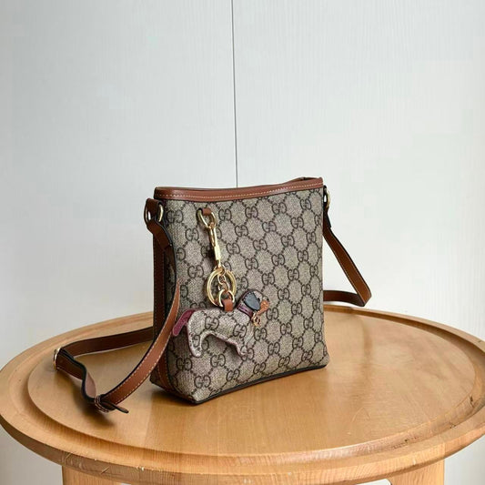 Gu Crossbody