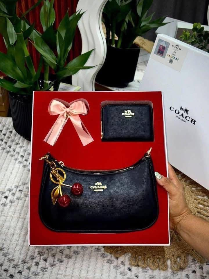 Coach Boxed Gift Set