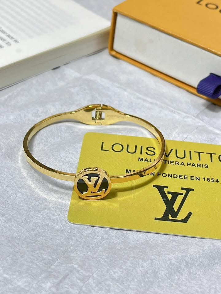Lv bracelet