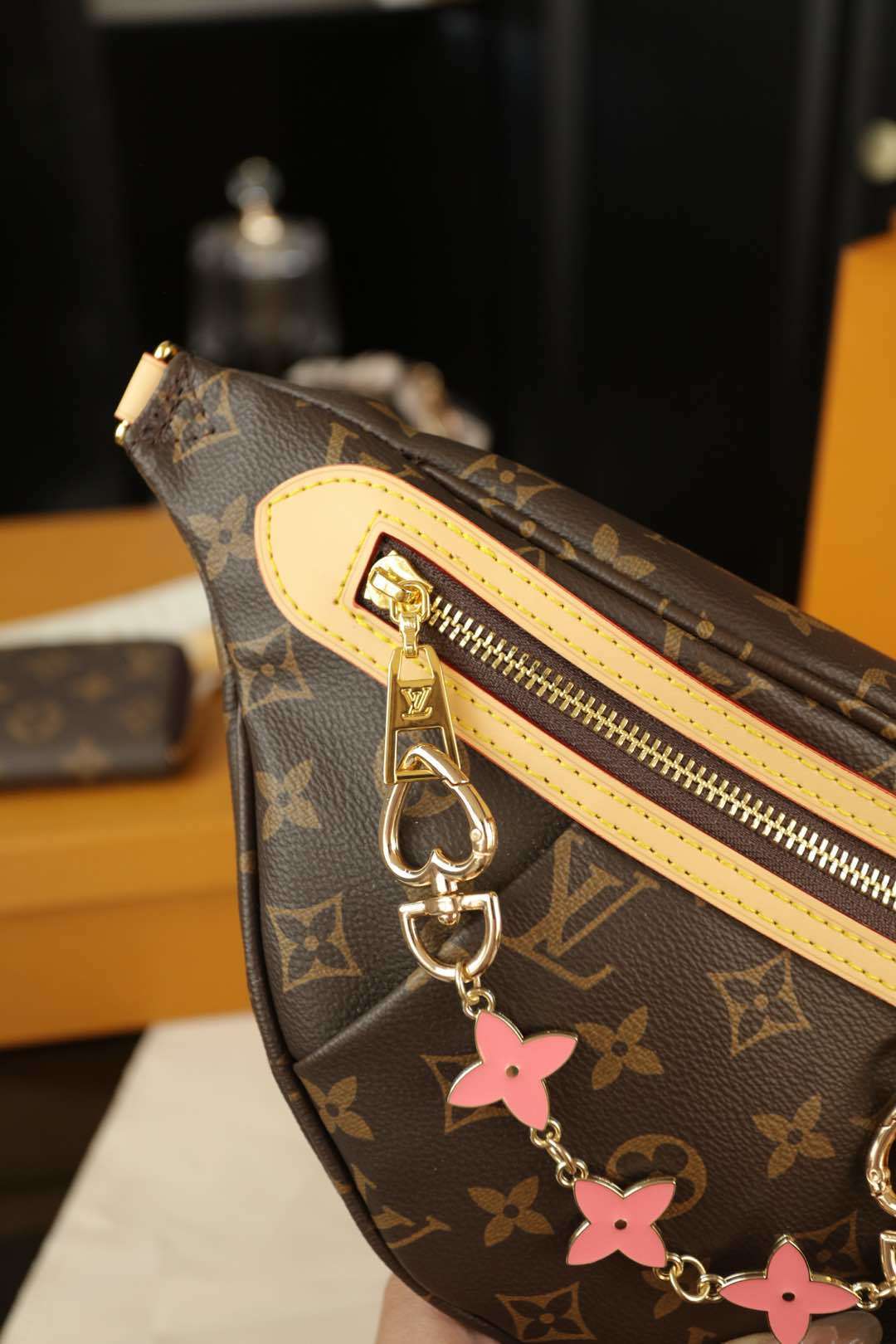 LV BUM BAG MIRROR QUALITY SET