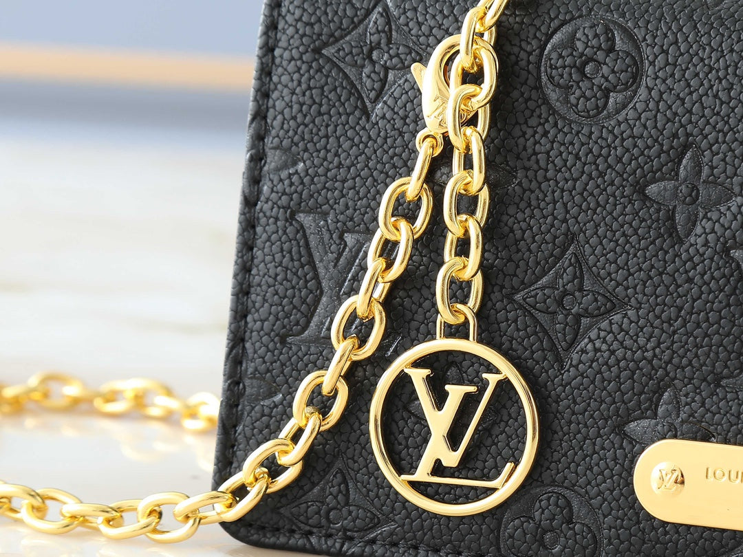 Lv Small Purse