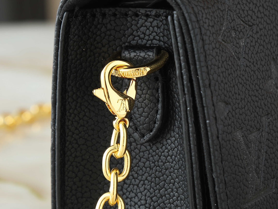 Lv Small Purse
