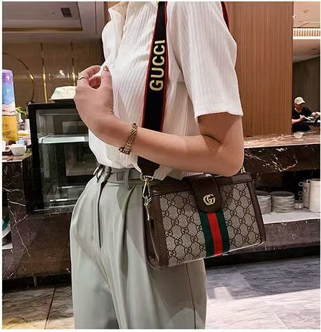 High Quality Gucci Crossbody Close Out