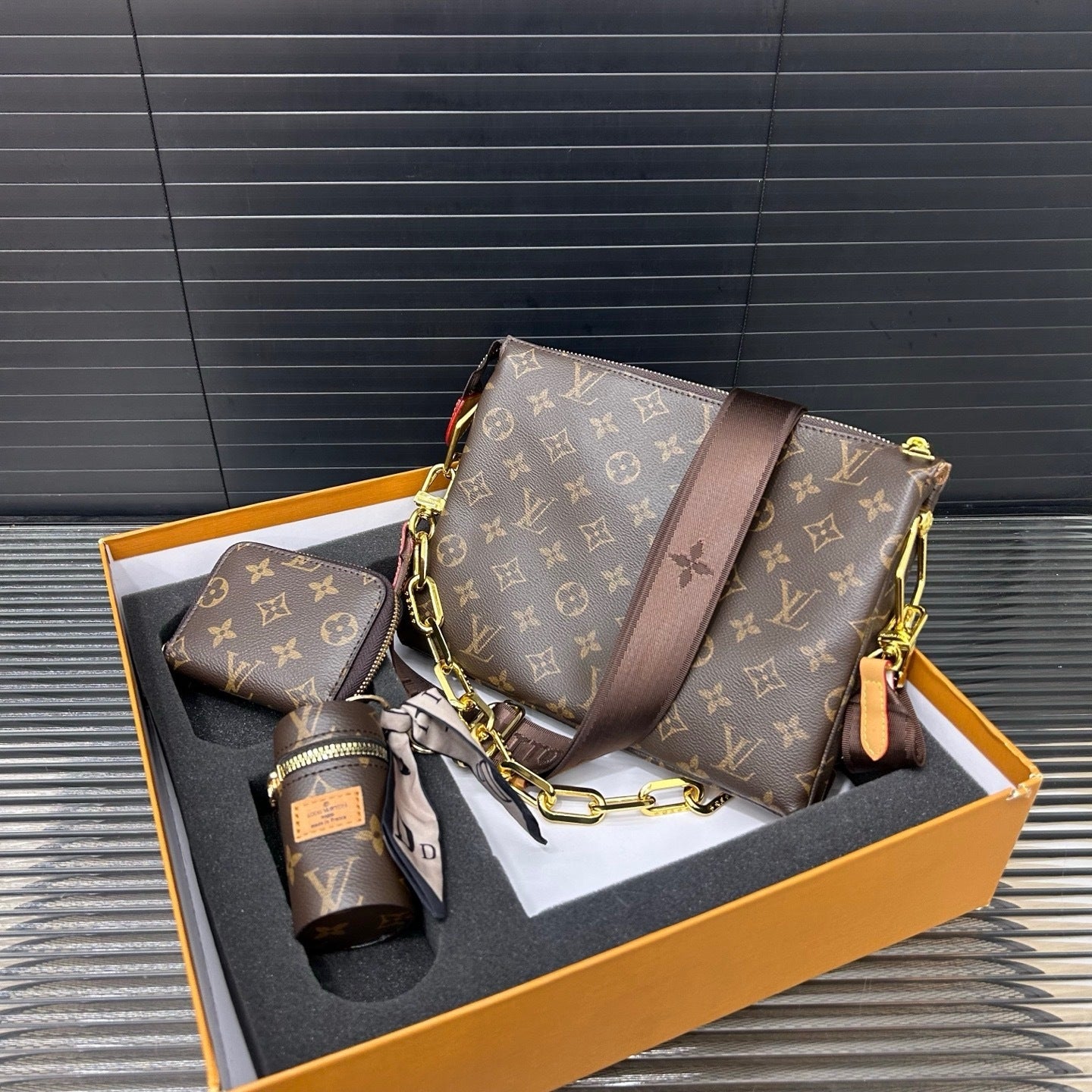 L Crossbody Boxed Set